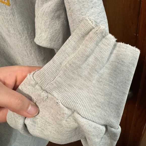 Vintage Iowa State (ISU) Crewneck - Picture 5 of 7